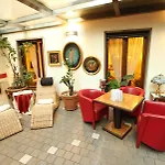 Otel Carrobbio 4*