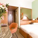 Carrobbio Otel