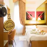 Otel Carrobbio 4*