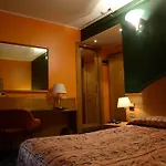 Otel Carrobbio 4*
