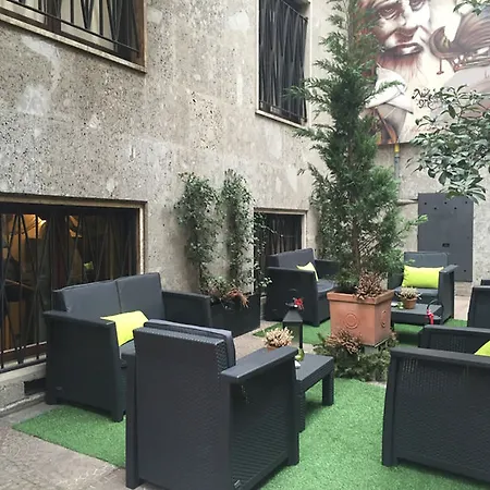 Hotel Carrobbio