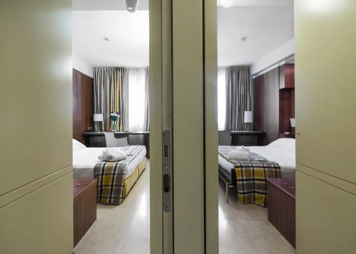 Carrobbio 4* ميلان