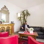 Hotel Carrobbio 4*