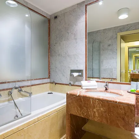 Carrobbio Otel 4*
