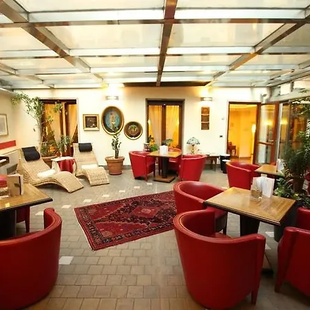 Hotel Carrobbio 4*
