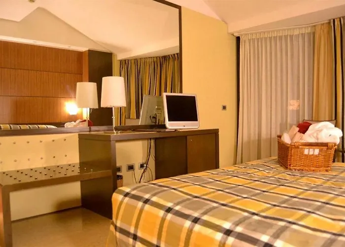 Отель Carrobbio Милан